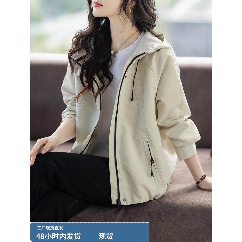 秋季风衣外套女款2025新款今年流行爆款小个子高端品牌连帽冲锋衣