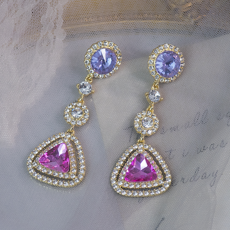 粉色水晶玻璃短款耳环韩国简约个性耳坠轻奢小众气质耳钉新款耳饰