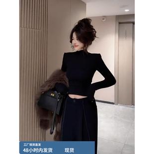 黑色高领磨毛加绒内搭打底衫女秋冬设计感带垫肩气质修身短款上衣