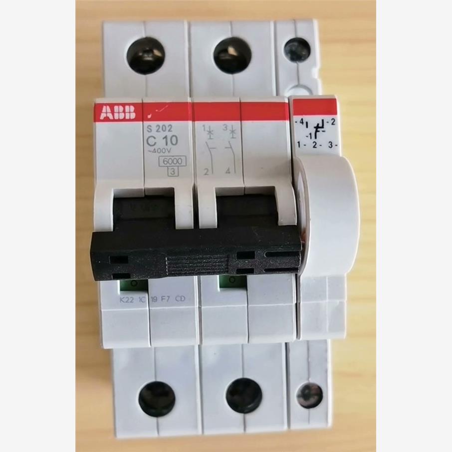 ABB微型断路器加辅助触点，S202 C10，S2C-H6R议价