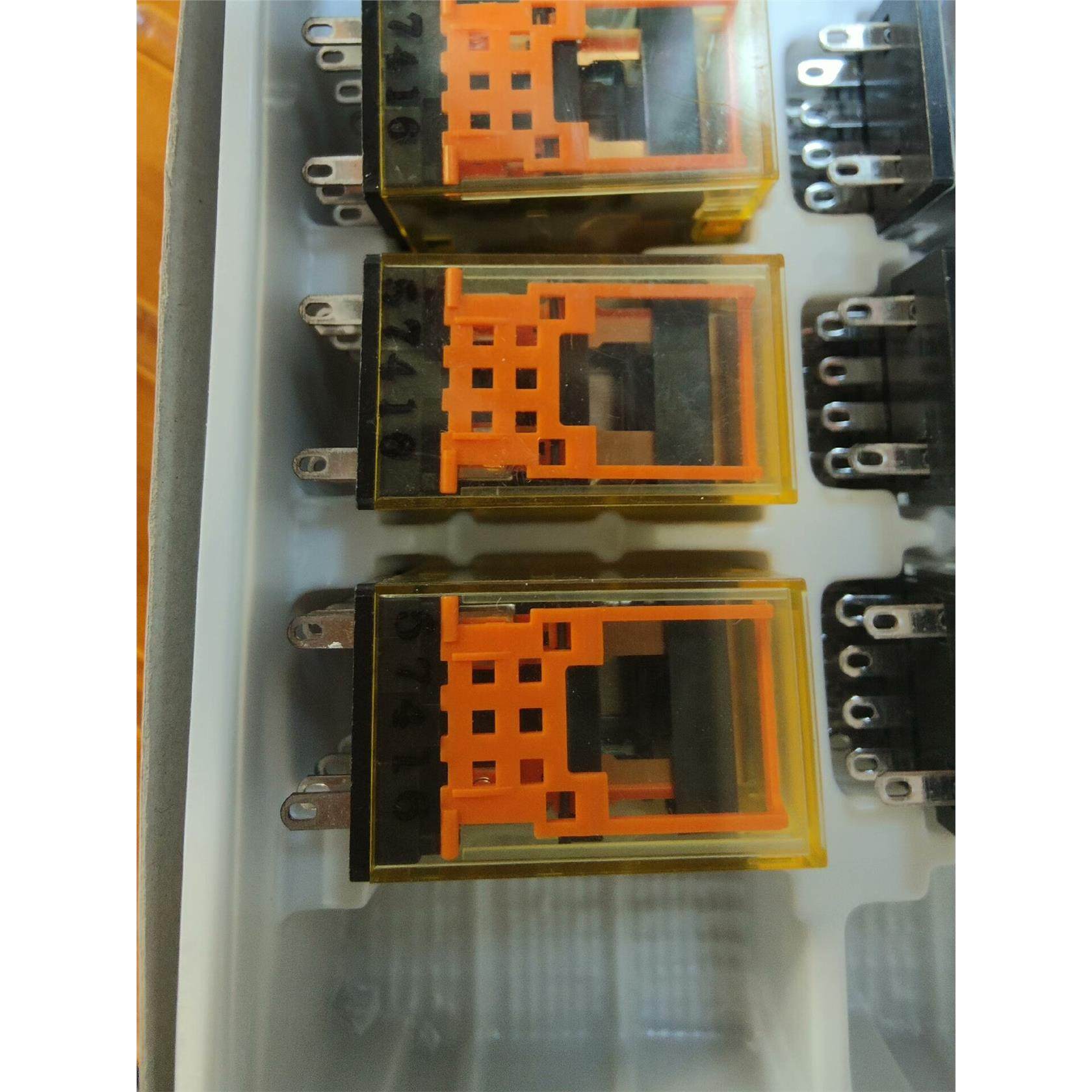 和泉继电器IDECRU2S-A10