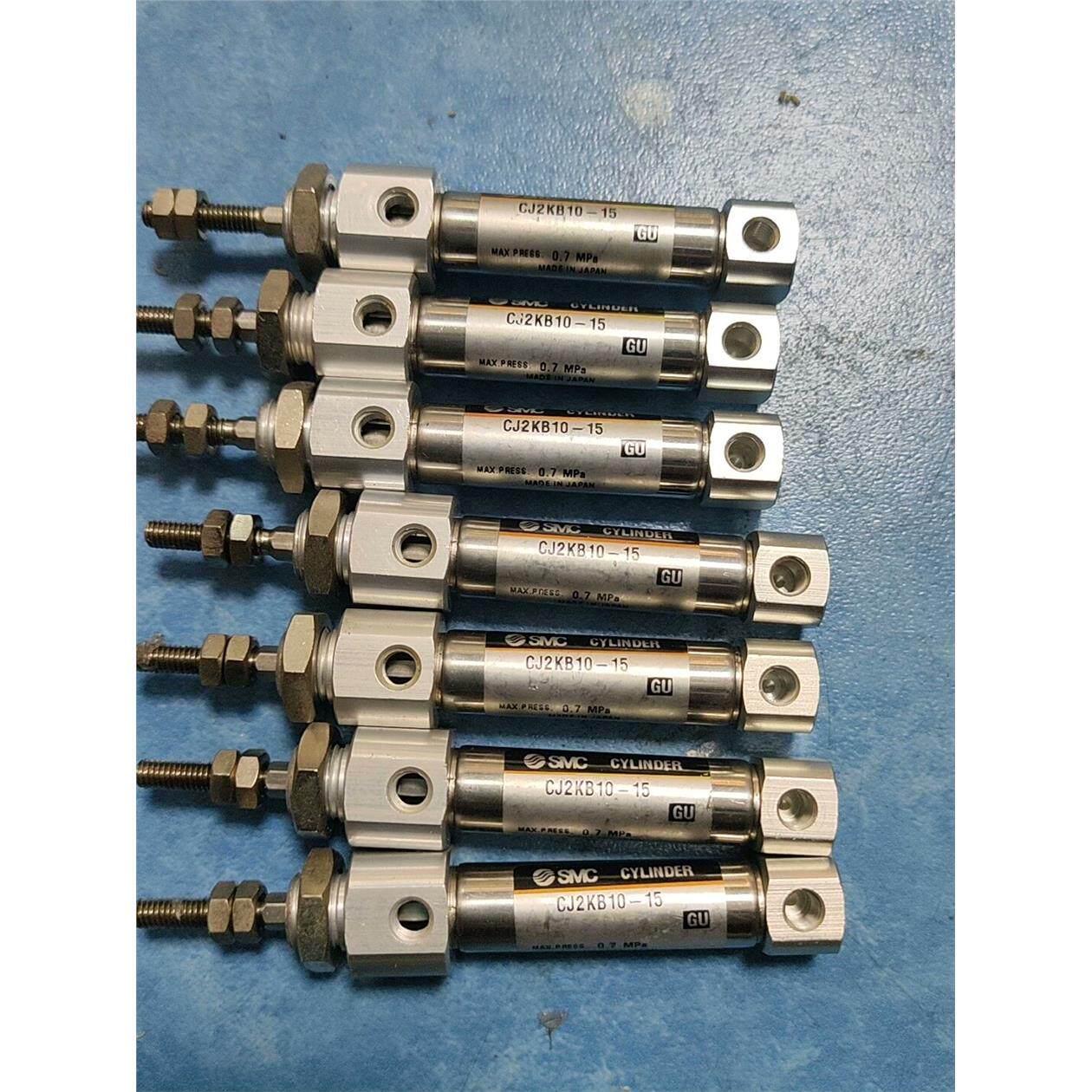 SMC气缸CJ2KB10–15，7条