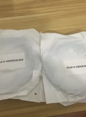 全新西克连接线YF2A14-020VB3XLEAX实物图！数