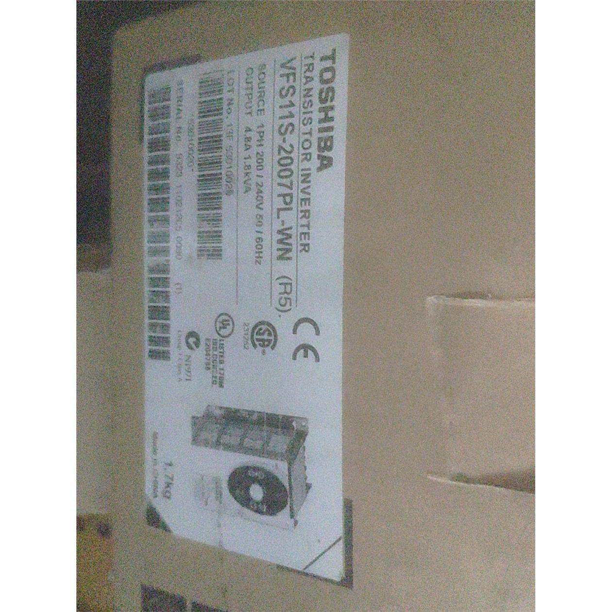 全新东芝变频器VFS-2007P