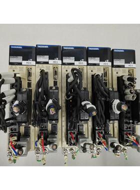 SGD7S-2R8A00A，安川7系伺服400w驱动器，配套