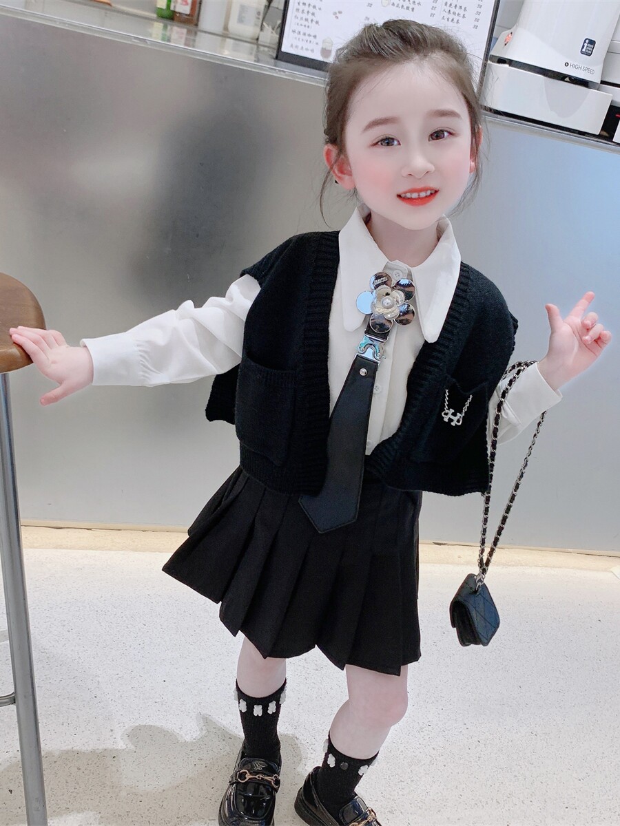 여자 1 아이 3 피스 세트 2024 가을 새로운 스타일 5 여자  니트 가디건 짧은 치마 유행 정장 서양식 봄 가을 의류