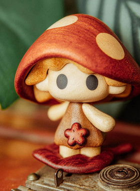 原创设计实木潮玩Winki蘑菇人木质手办桌面可爱摆件送男友礼物