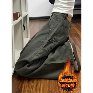 军绿色美式工装休闲裤女阔腿宽松2026春秋加绒高腰慵懒风微喇叭裤