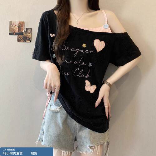 甜辣炸街单露肩短袖T恤女2026夏季大码微胖mm假两件抽绳别致上衣