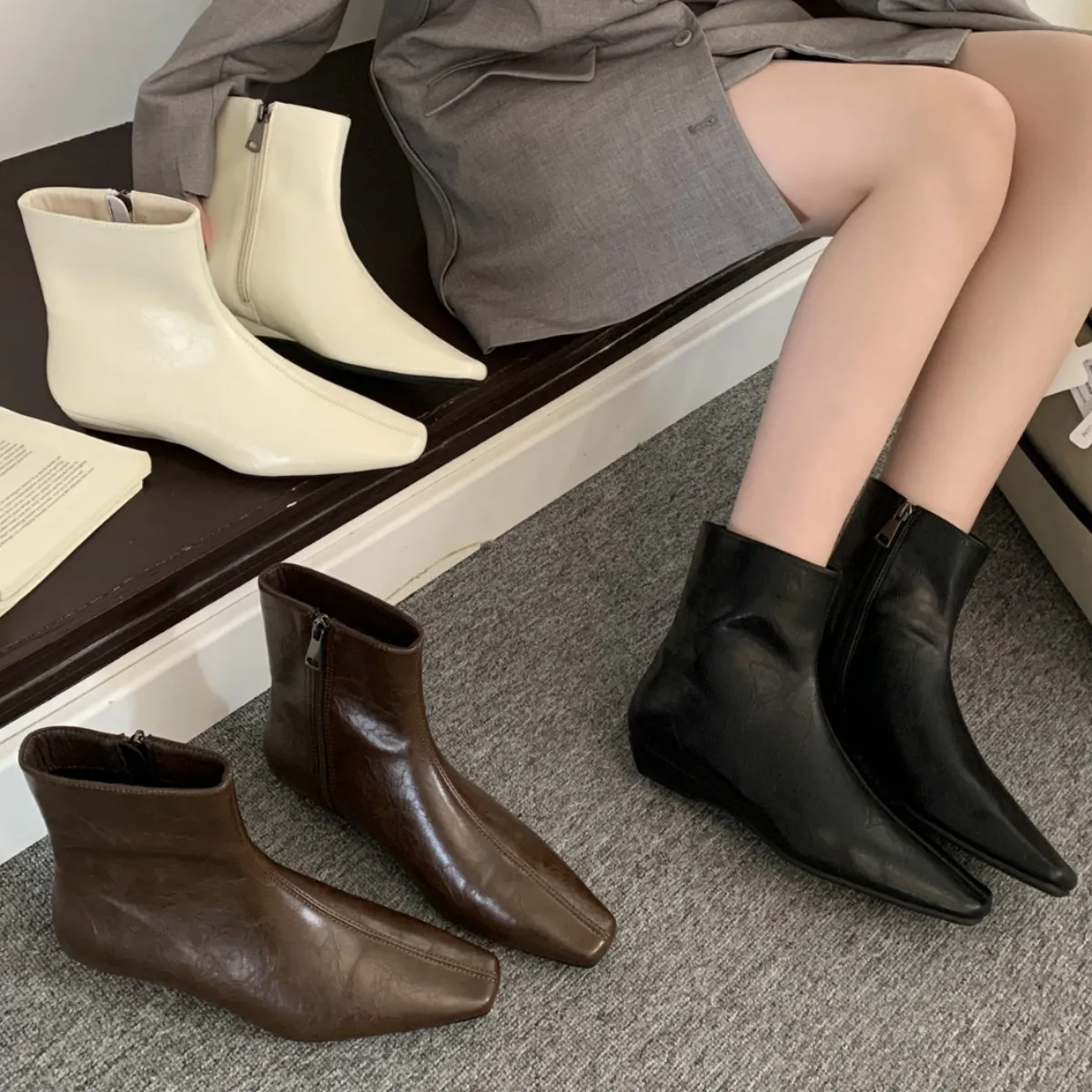 2025秋冬新款复古坡跟短靴简约后拉链小皮靴英伦风时装靴马丁靴女