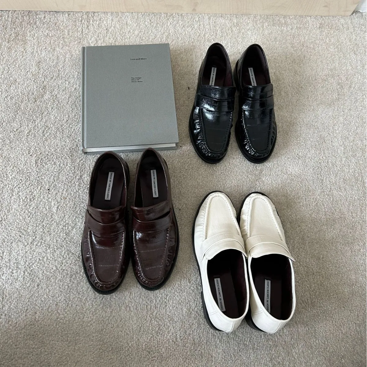 2025年夏新款圆头鳄鱼纹粗跟软底套脚百搭女士小皮鞋