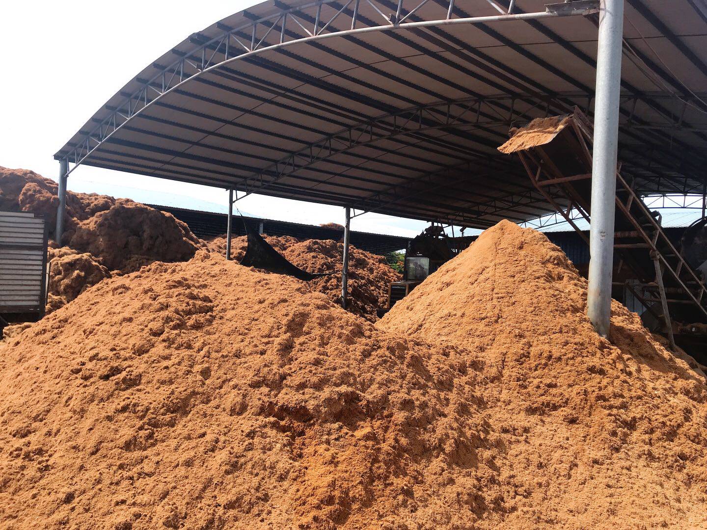 海南纯椰糠椰砖无盐散装椰糠土免泡粗细椰糠砖珍珠岩营养土通用型