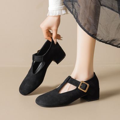威威女郎 5728-1绒面复古玛丽珍鞋女春秋2026新款粗跟圆头单鞋女