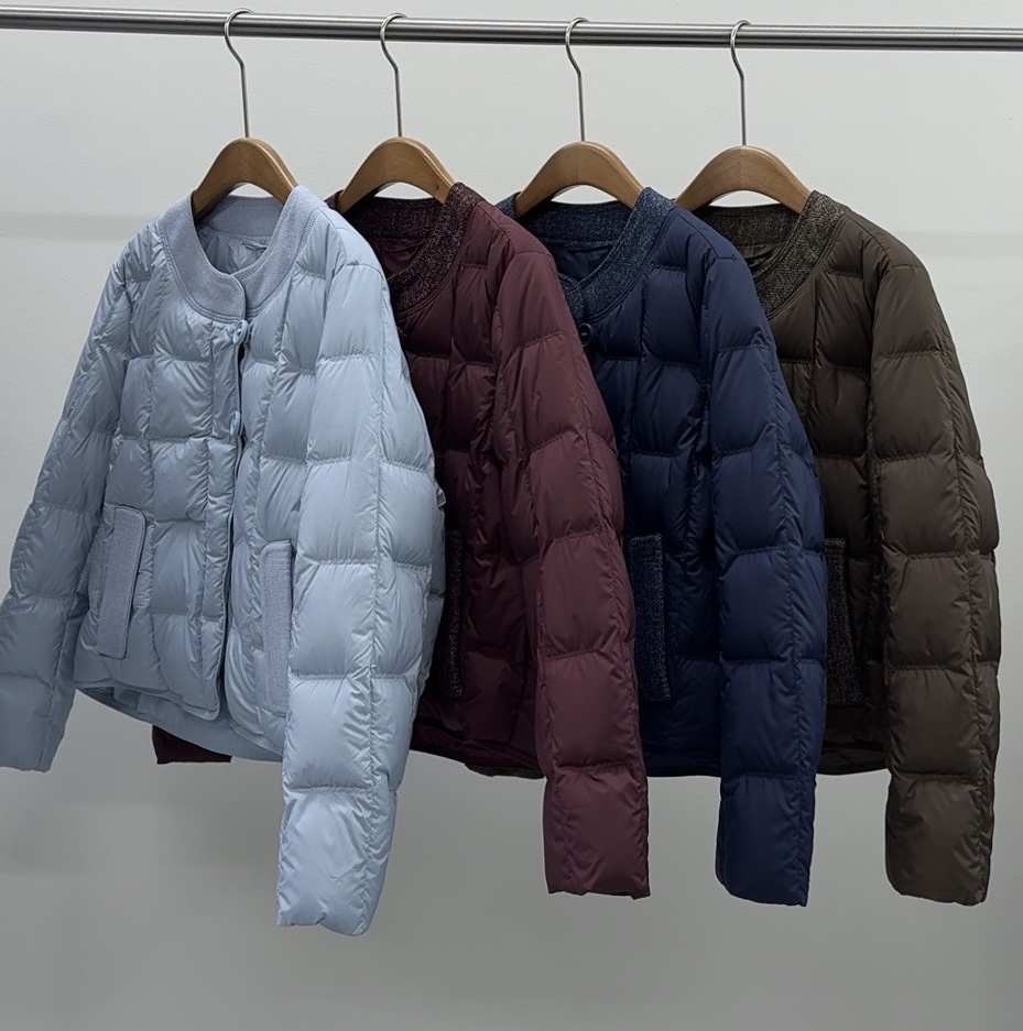 2025新款女装上衣轻盈蓬松中式复古短款羽绒服鹅绒圆领宽松外套