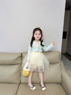 2024春款新款童装3-8岁女童蝴蝶结针织上衣+淡黄色安全裤纱裙洋气
