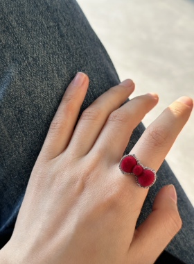 vogueess原创秋冬新款丝绒蝴蝶结戒指环植绒胖嘟嘟可爱显白少女感