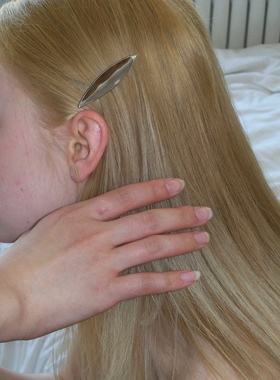 vogueess小众设计银色金属柳叶子发夹鸭嘴刘海夹光面时髦复古基础