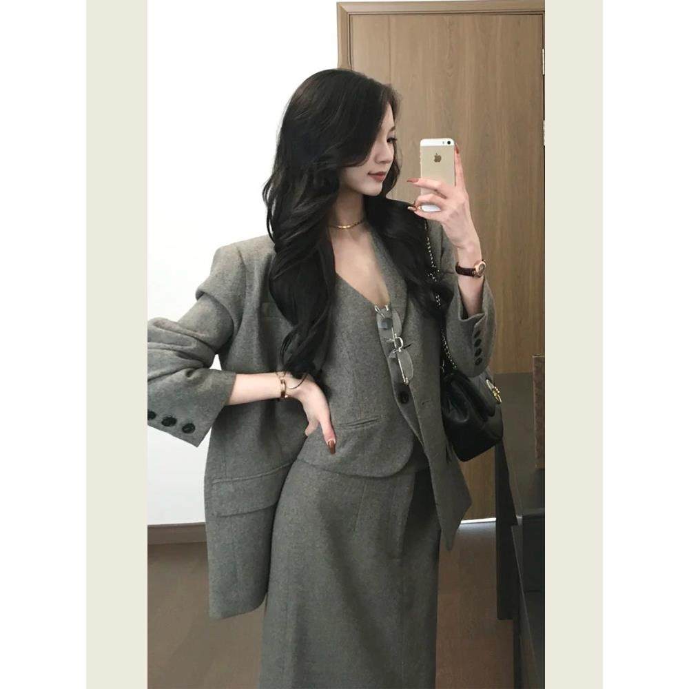 韩系通勤灰色毛呢套装女秋冬季毛呢外套内搭马甲高腰半身裙三件套,运动/瑜伽/健身/球迷用品,广场舞套装,淘宝优惠券,粉丝福利购,淘宝优惠卷
