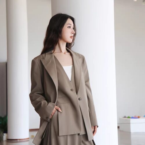新款早春精致外套女百搭外套