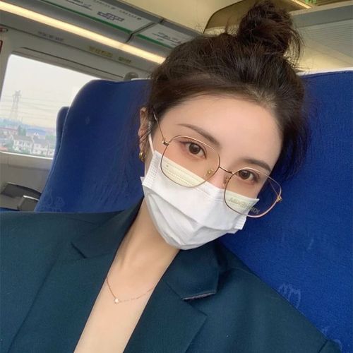 素颜眼镜女近视有度数大脸显瘦男