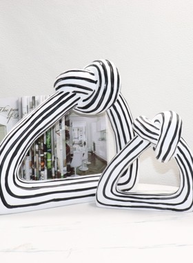 简约现代条纹创意抽象绳结摆件