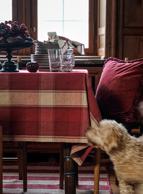 Lexington棉麻红沙格纹长方形桌布家用桌骑方形白色绣花餐巾围裙