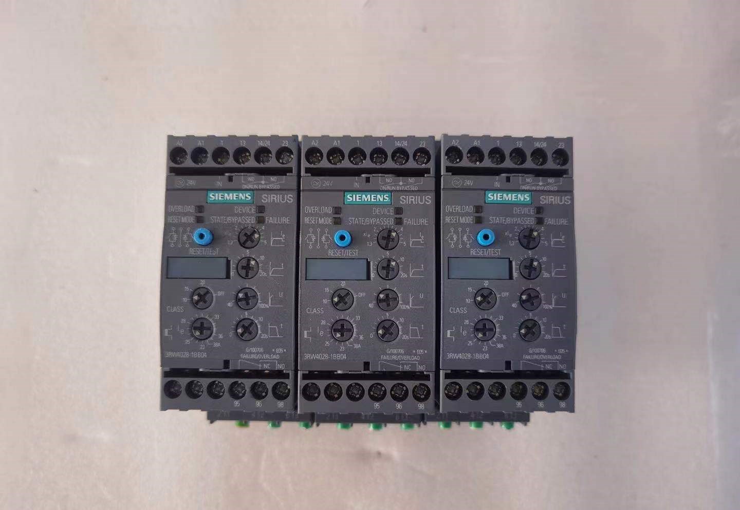 3rw4028-1bb143rw40交流半导体电动机启动器18.5 kw/400 v