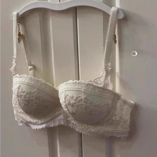 法式 蕾丝内衣女小胸聚拢显大无钢圈舒适性感纯欲调整型文胸罩套装