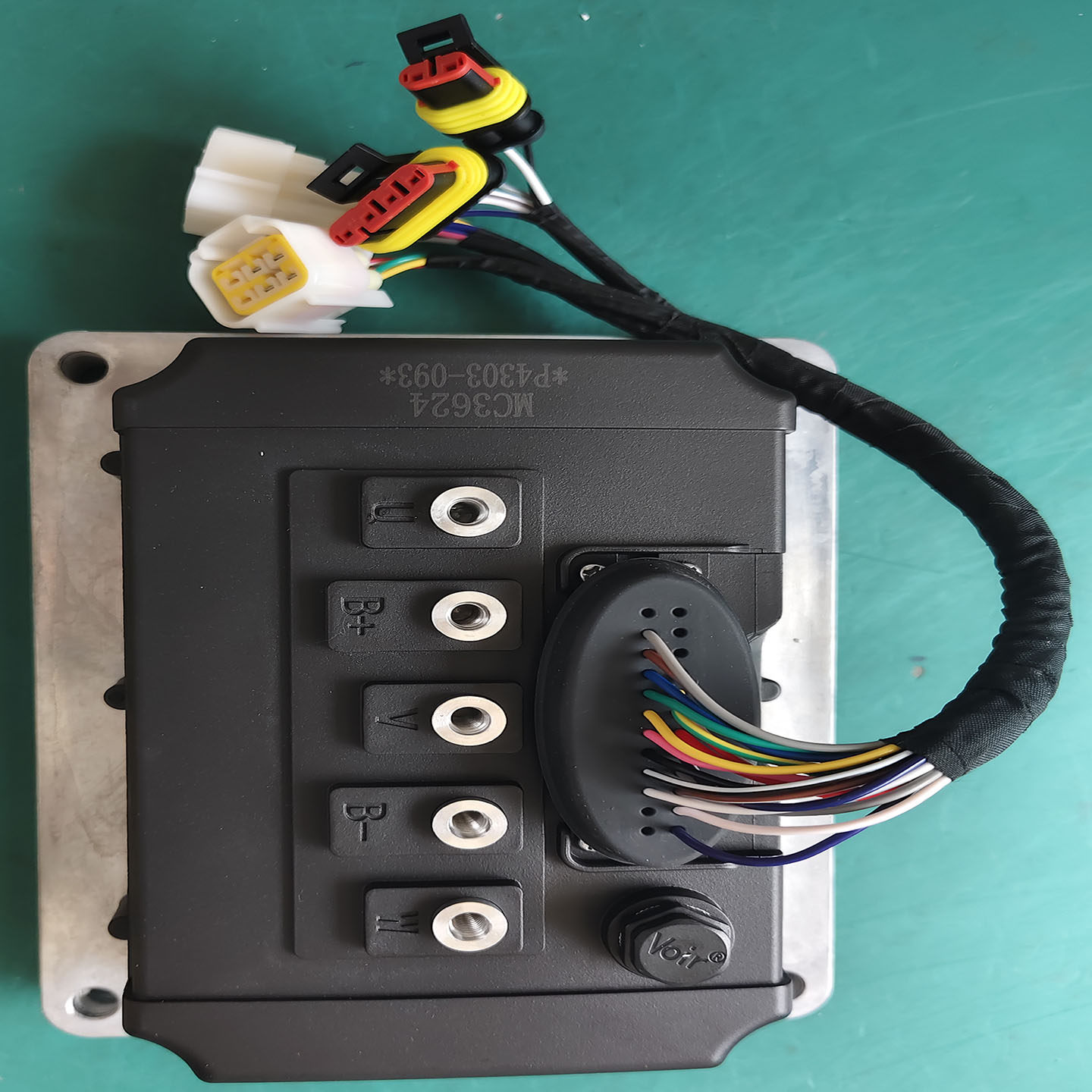 琳琅宝马奔驰路虎皮卡保时捷尚电金彭电动四轮车老年代步车控制器