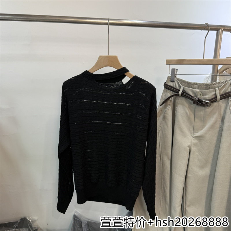 欧洲站2026秋冬新款洋气百搭设计感挂脖领舒适纯色羊毛针织衫上衣