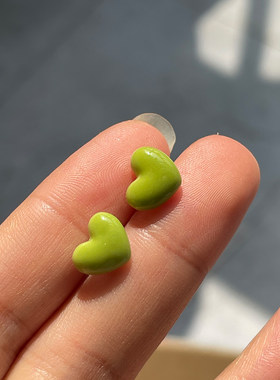陶瓷小清新爱心耳钉彩色