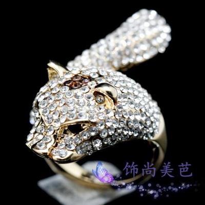 满钻豹子头女生夸张水晶动物