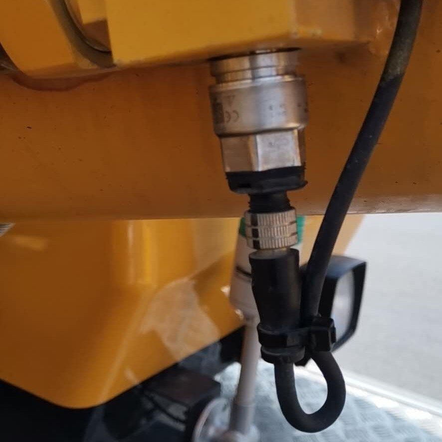 适用于徐工XCT12吨吊车油压传感器变幅油缸压力传感器XCT系列重量