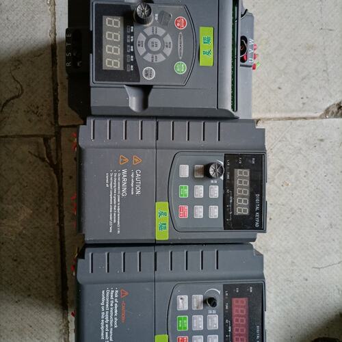 议价晨驱变频器100M-1R5G1-B100M-0R7G1-B100M-2R2G1-B