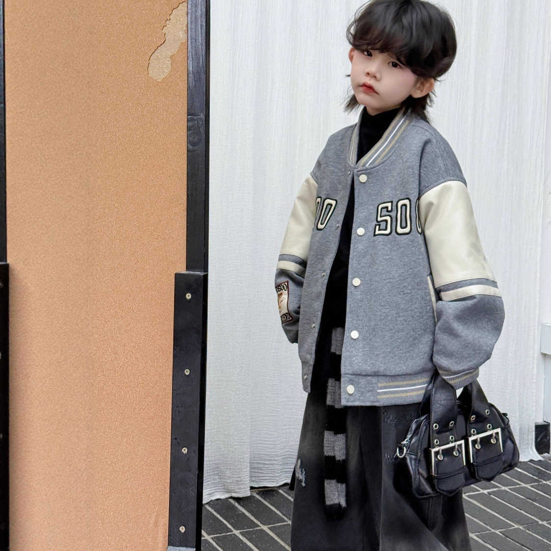 2025年冬季儿童棒球服夹棉上衣宽松棉衣夹克外套加厚撞色刺绣男童