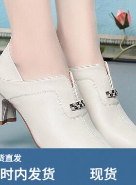 新款春秋白色百搭女士粗跟中跟秋季女鞋深口软底皮鞋