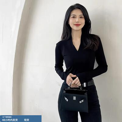轻奢风黑色V领长袖T恤女修身高级感气质打底衫上衣常规款纯色春季