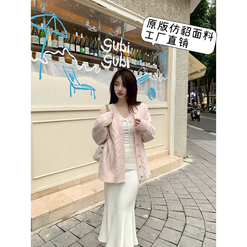 仿貂绒宽松温柔慵懒风麻花针织开衫女秋冬感v领加厚粉色毛衣外套