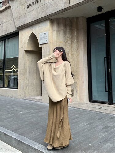 慵懒风一字肩针织衫毛衣2025春秋新款不规则设计感蝙蝠袖女上衣