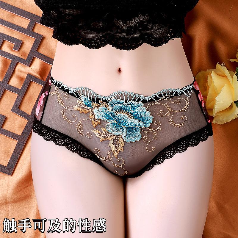 抖音爆款女士内裤性感蕾丝纯欲国风刺绣透明大码三角裤
