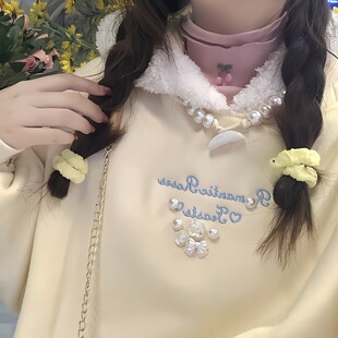 日系软妹氛围感珍珠扣加绒连帽卫衣女秋冬新款设计感甜美宽松上衣