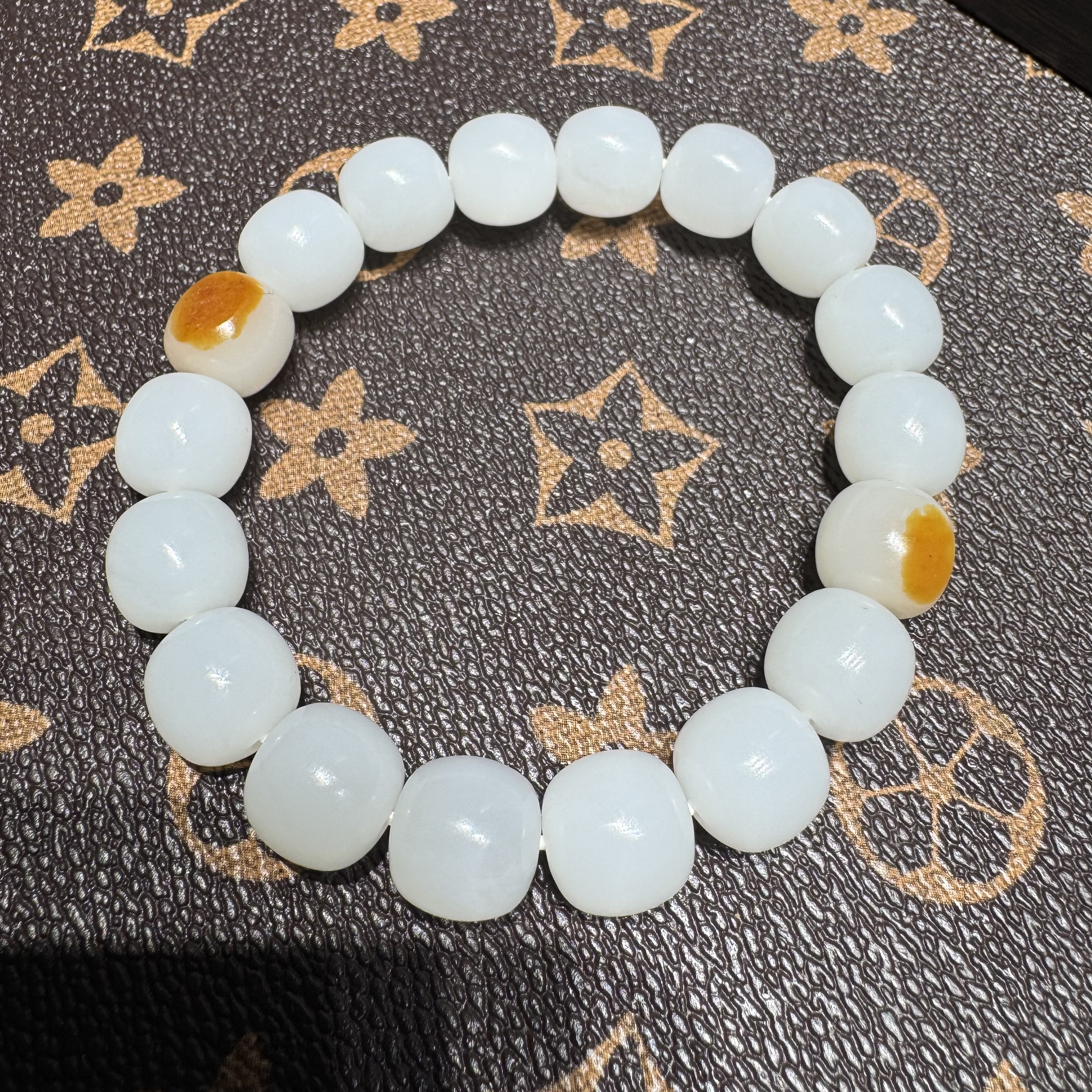 新疆和田玉红皮老型珠卡12手串手链白度一级籽料红皮单圈手链重54