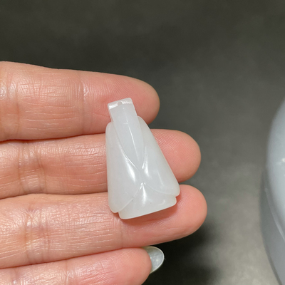 新疆和田玉籽料挂件吊坠翁仲名家工艺白度一级上手即油