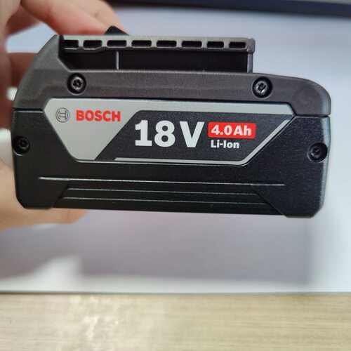 博世锂电池18V 4.0Ah适用于博世18伏电动工具GWS/GBH/GDS/GSR/GSB