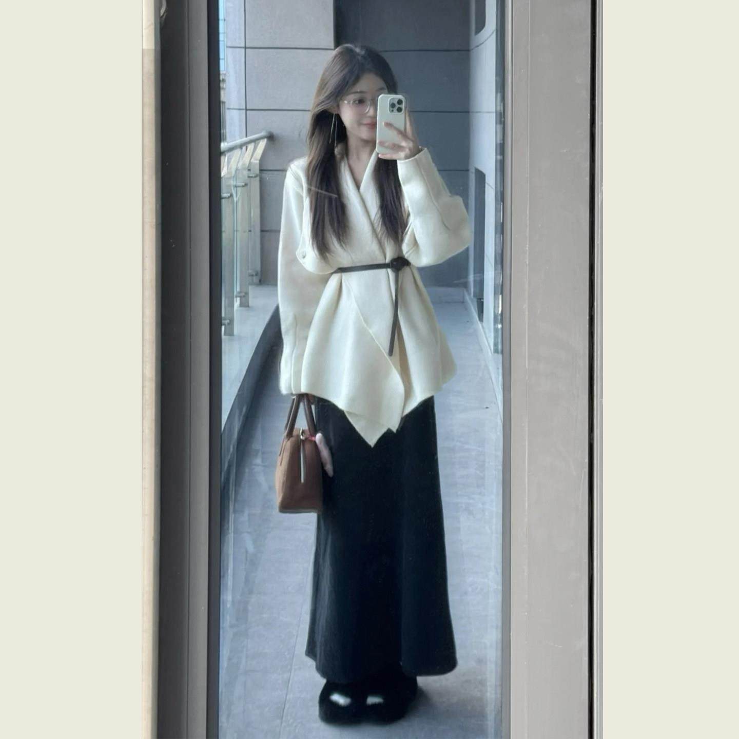 温柔风杏色不规则翻领毛呢外套女冬季韩系设计感气质显瘦呢子大衣,运动/瑜伽/健身/球迷用品,广场舞套装,淘宝优惠券,粉丝福利购,淘宝优惠卷