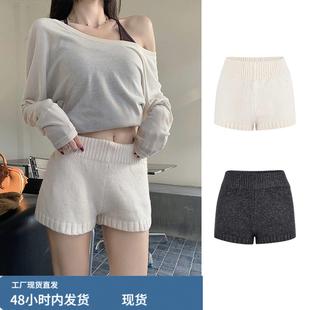 白色针织短裤女秋冬季配靴子外穿打底靴裤高腰紧身包臀热裤毛线裤