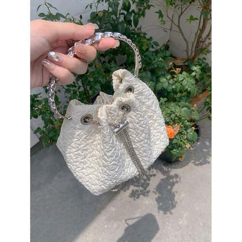 单肩包韩版小众手提包包新款时尚甜美水桶包链条包单肩斜挎1007k