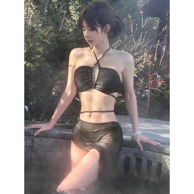 夏季女式泳衣温泉高端2026新款超性感比基尼流行分割0430z