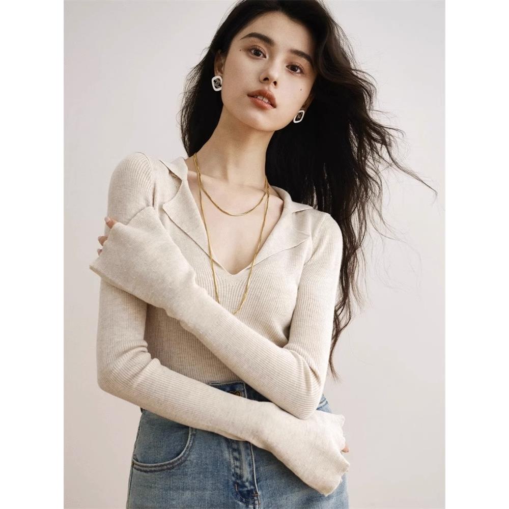 秋冬法式V领长袖打底衫女修身洋气内搭毛衣翻领针织衫喇叭袖1122z