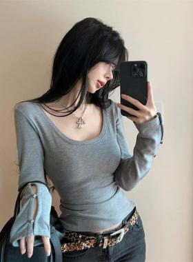 灰色感百搭U子扣子装饰T恤女装修身显瘦辣妹长袖上衣1229w